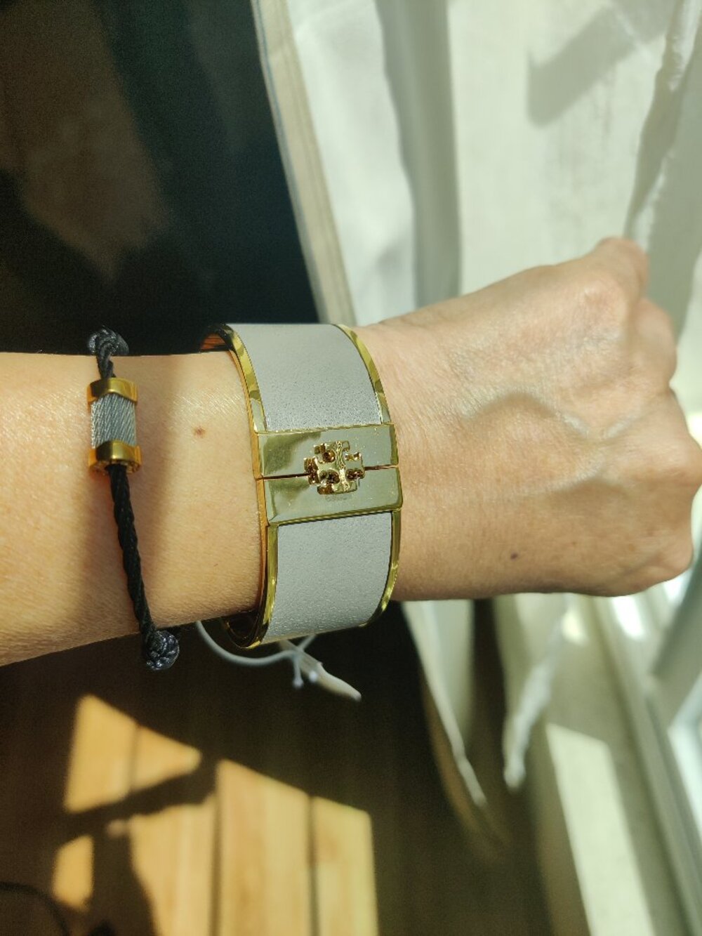 NWT Tory Burch Skinny Leather Inlay Cuff Bangle Bracelet in Gray Color